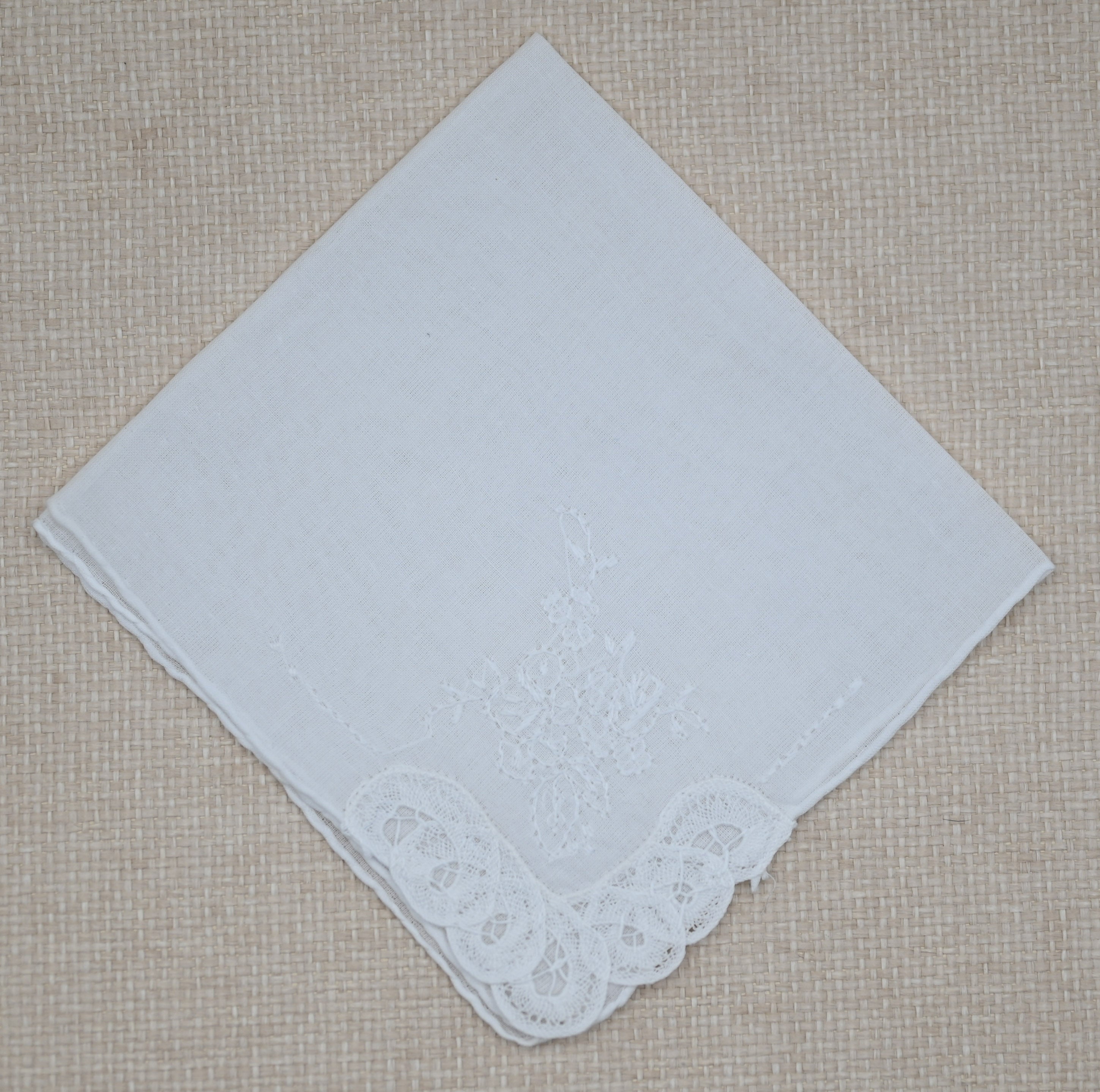 Hankie - Flower w/ swirl corner