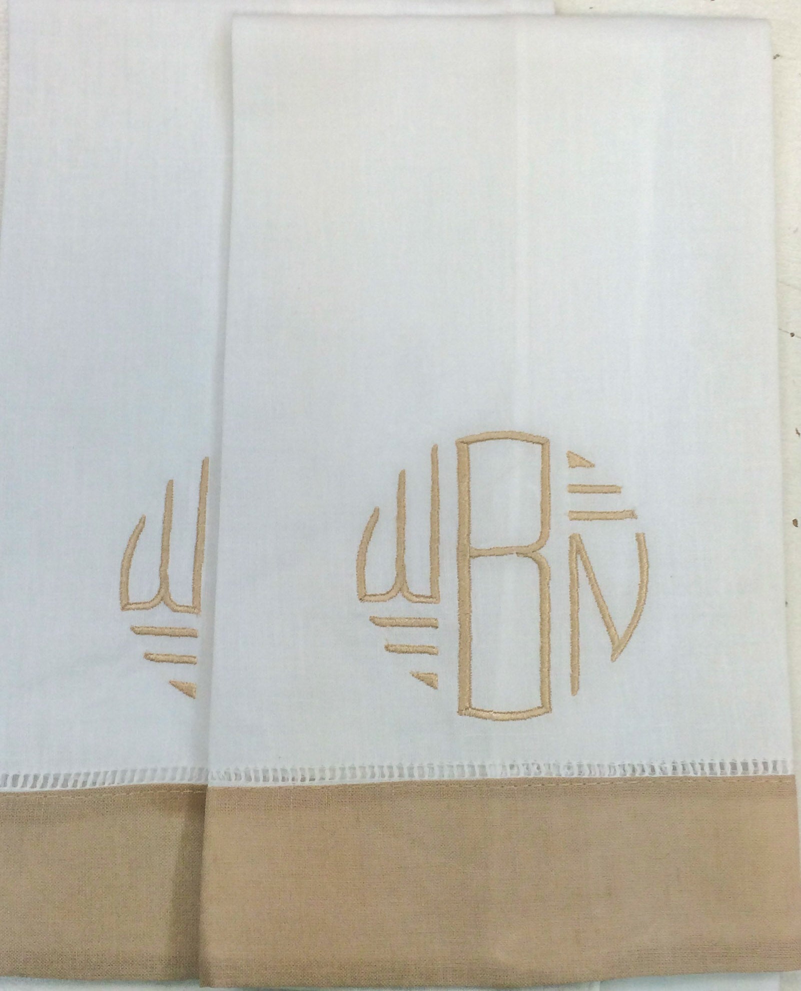 White Linen Handtowel w/ Contrasting Border