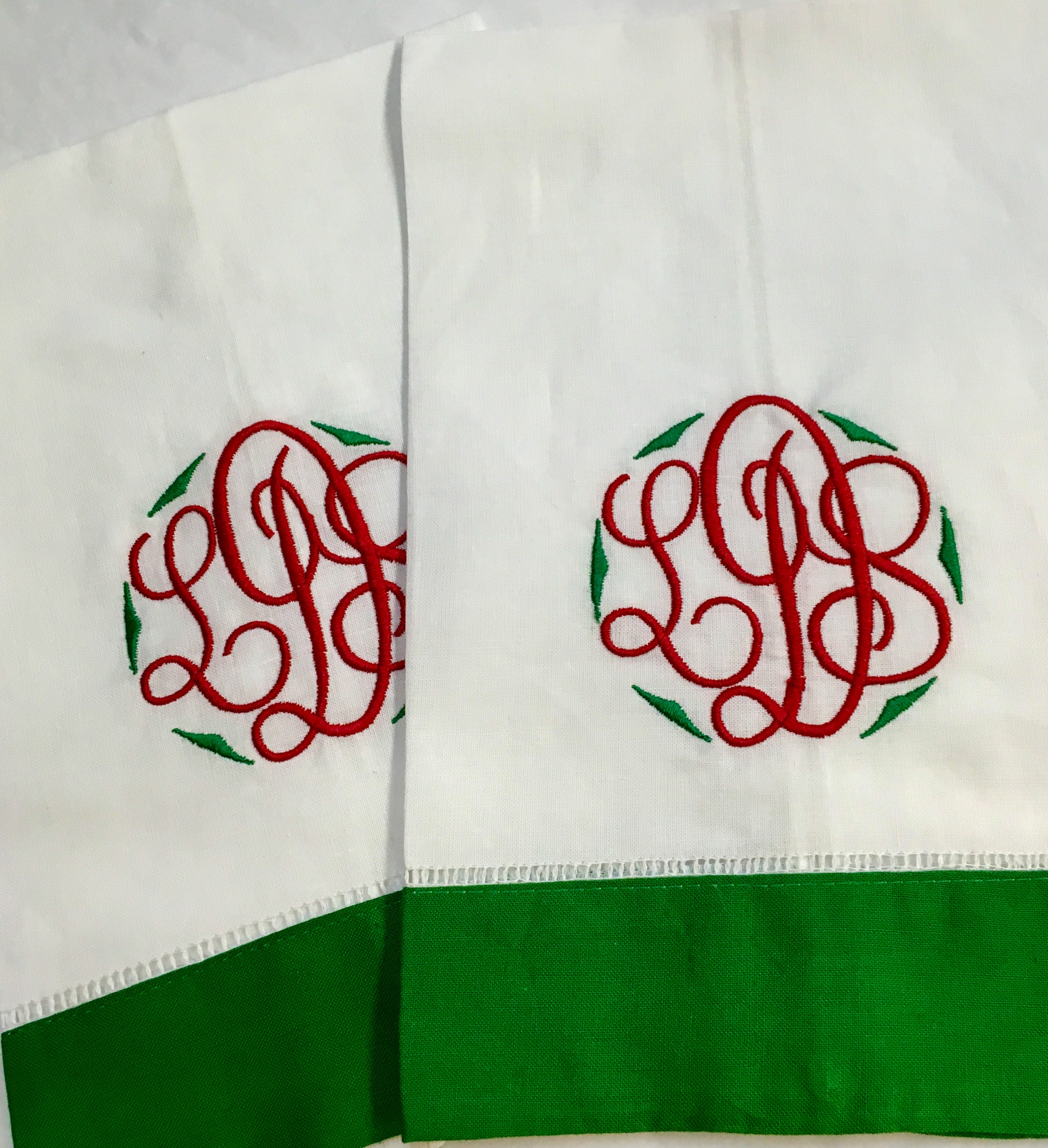 Green & White Christmas Guest towels