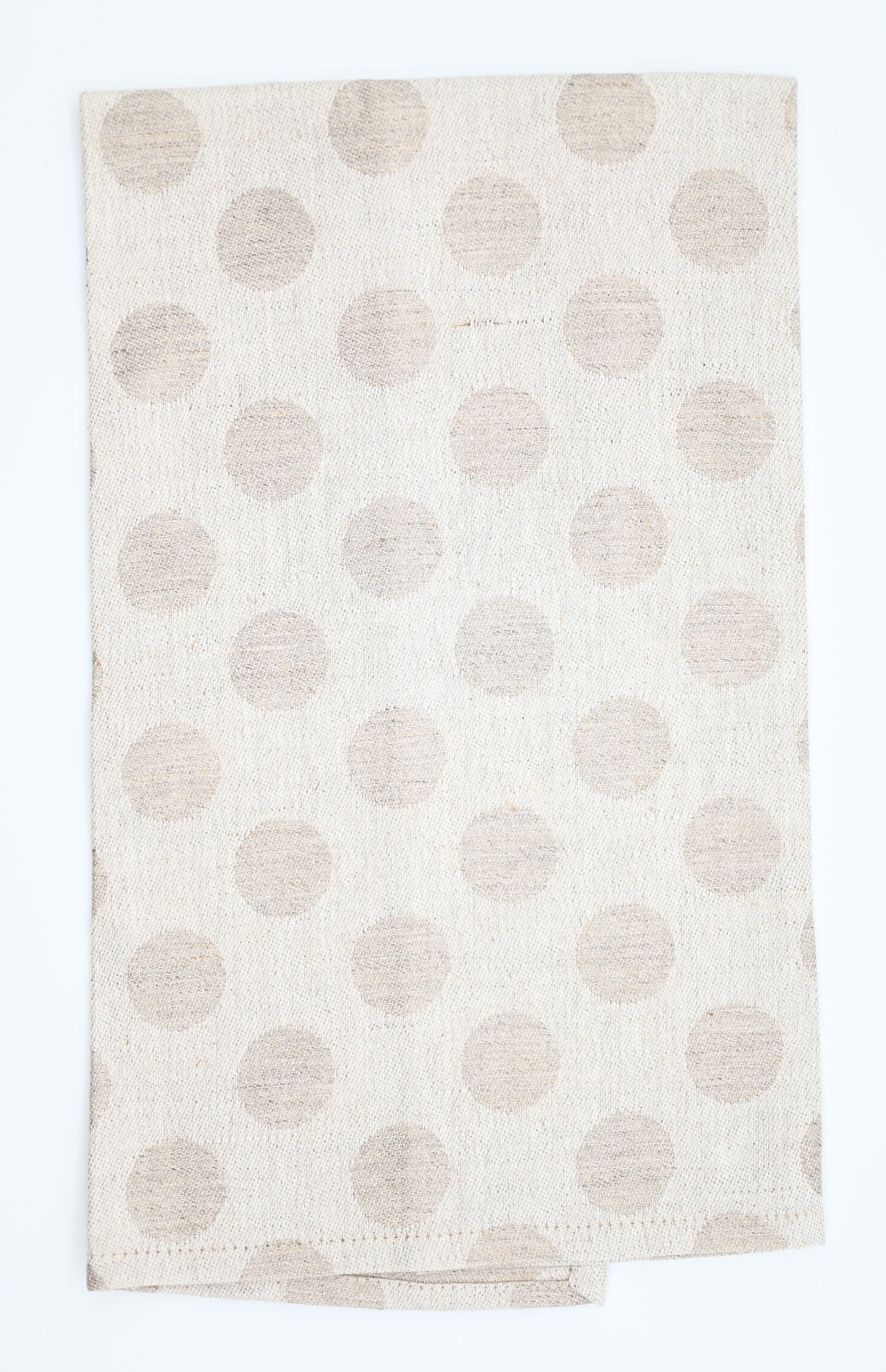 Jacquard guest towel large dot