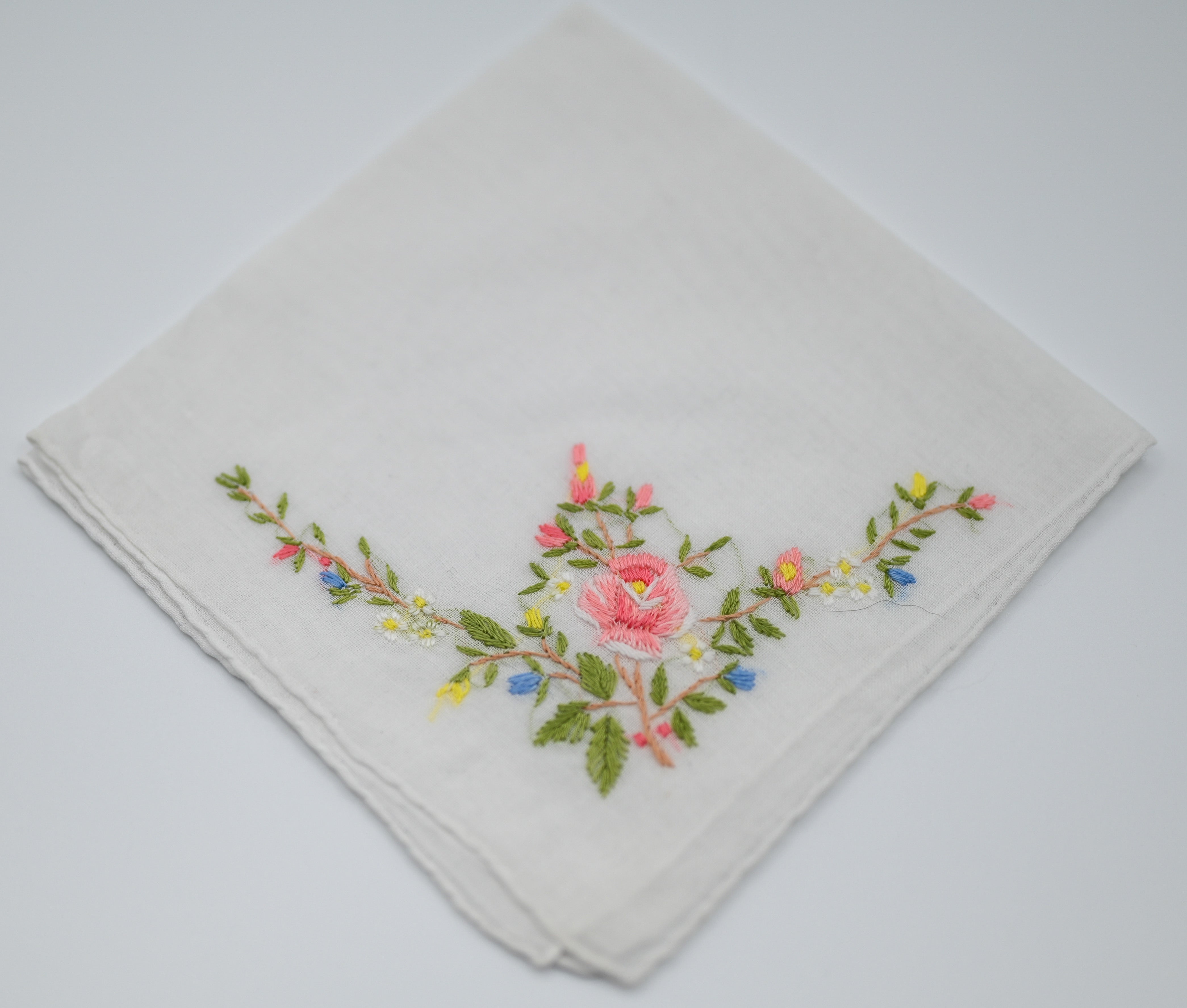 Ladies Hankie w/ Multi-color Flowers