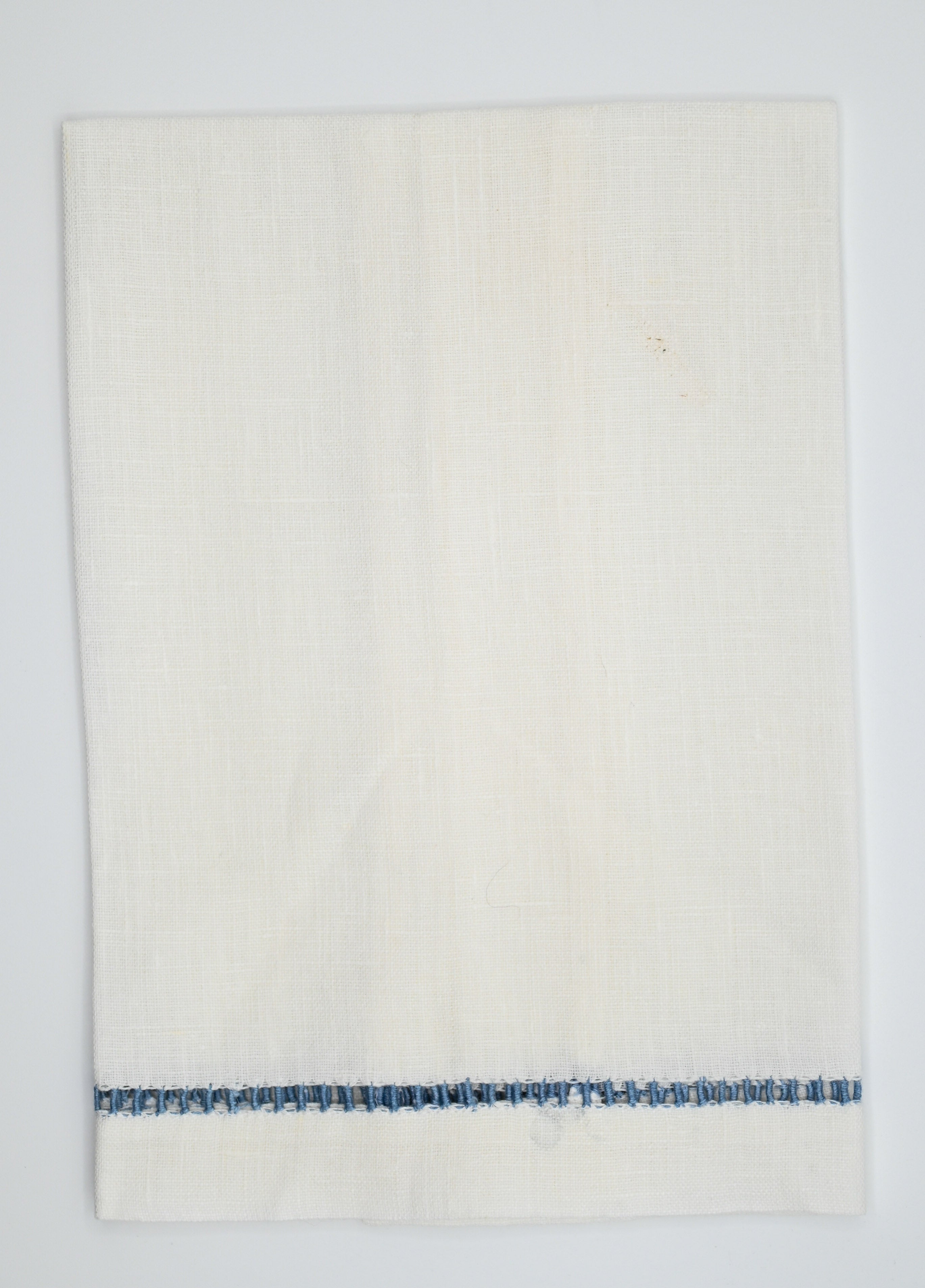 Linen Hand Towel w/ Contrasting Hemstitch